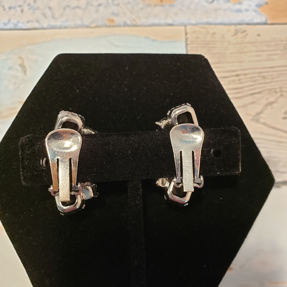 Vintage Rhinestone Earring Prong Set - Picture 4 of 5